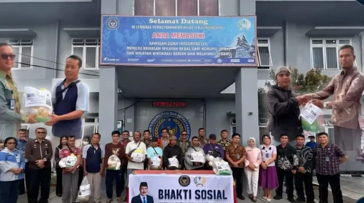 Lapas Gunungsitoli Berikan Bansos Bagi Warga Penarik Becak